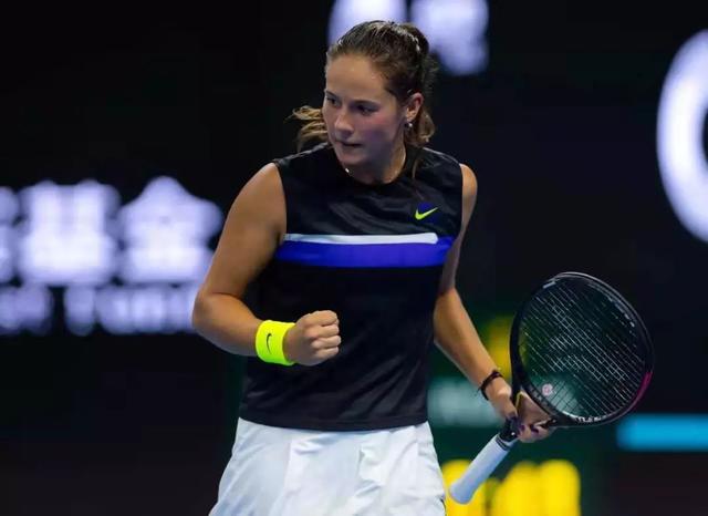 疑是一个极 疑是一个极