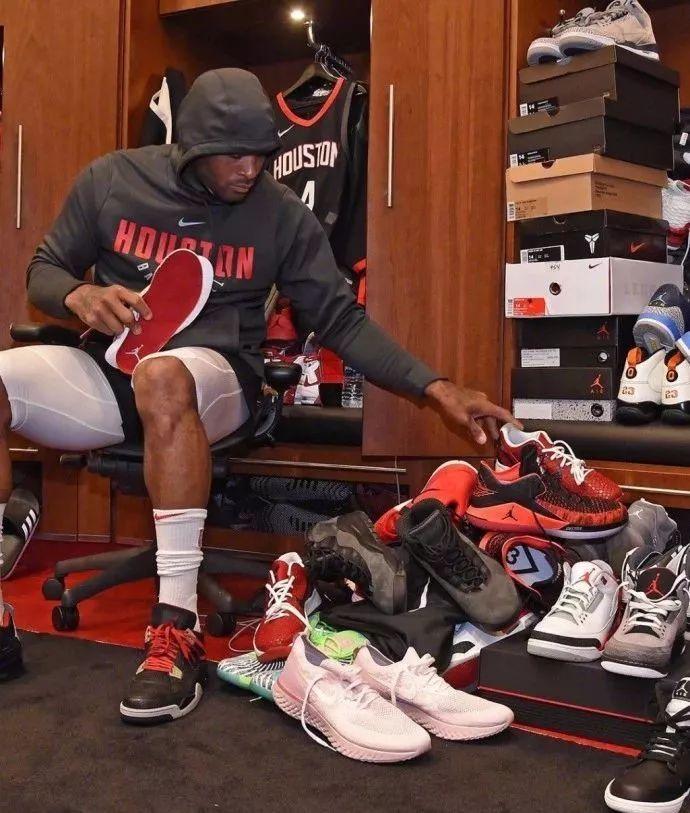 而被判罚的 而被判罚的